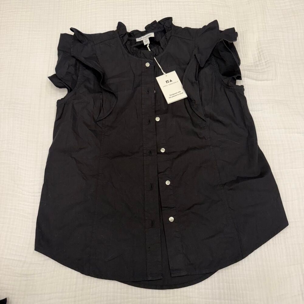 free assembly black ruffle button front blouse